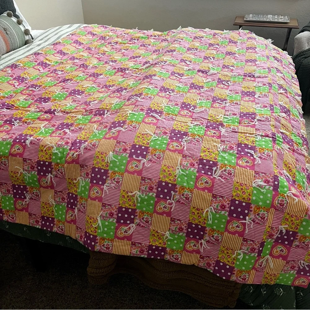 Vintage Patchwork Comforter Quilt Handmade Pink Purple Green 58